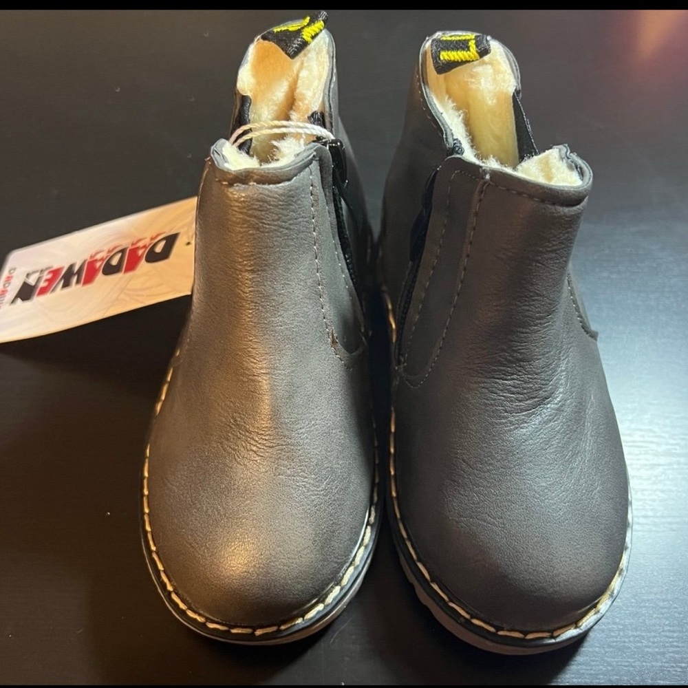 Dadawen Boy Shoes Size 6